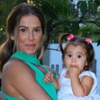 Deborah Secco se derrete no aniversário da filha, Maria Flor: 'Um ano de amor'