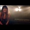 Lea Michele aparece em um local sombrio no clipe 'Cannonball'