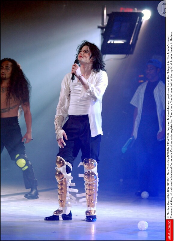Na época de sua morte, Michael Jackson ensaiava intensamente para a turnê de seu show 'This is It' e sentia fortes dores pelo corpo