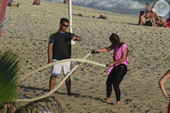 Samara Felippo e Camila Rodrigues treinam juntas nesta quarta-feira, 29 de janeiro de 2014, na praia da Barra da Tijuca, Zona Oeste do Rio de Janeiro