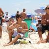 Anderson Di Rizzi e Daniel Rocha passaram a tarde desta quinta-feira, 30 de janeiro de 2014, na praia da Barra da Tijuca, Zona Oeste do Rio de Janeiro