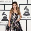 Ariana Grande veste Dolce 7 Gabbana no Grammy Awards 2014