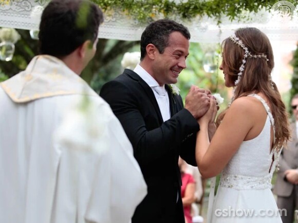 Paloma (Paolla Oliveira) anuncia para Bruno (Malvino Salvador) que está grávida no último capítulo de 'Amor à Vida'