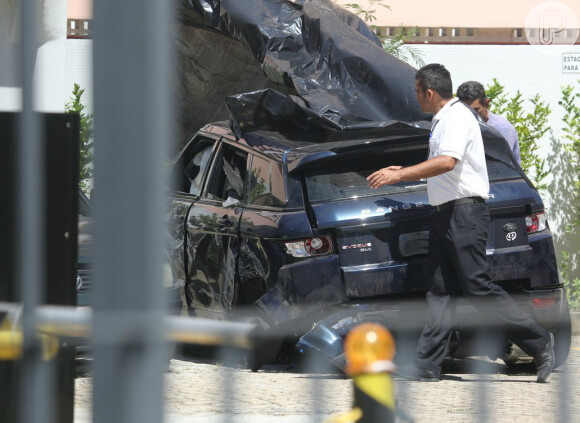 O carro da atriz Isis Valverde deu perda total após o acidente