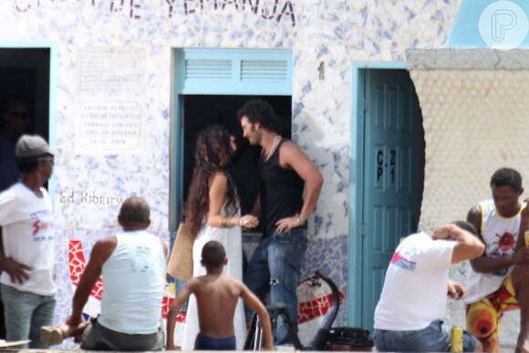 Gabriel em cena com Isis Valverde na minissérie 'O Cantor da Sereia', exibido no início de 2013, na TV Globo