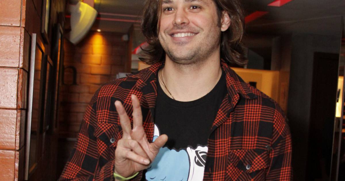 Dado Dolabella se prepara para ser vilão neonazista em novela da Record Purepeople