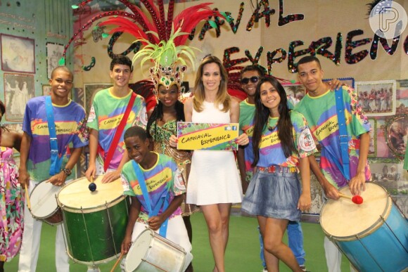 Ana Furtado visita o projeto 'Carnaval Experience'