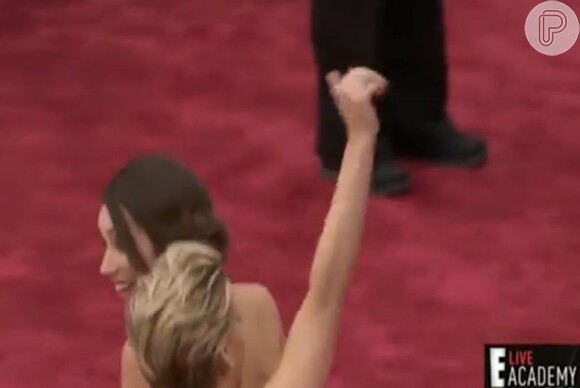 Jennifer Lawrence acenava para todos ao seu redor
