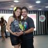 Nivea Stelmann exibe barrigão de oito meses, ao lado do marido, Marcus Rocha, no camarote Rio, Samba & Carnaval, na Marquês de Sapucaí, no Rio de Janeiro