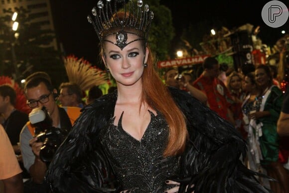 A atriz fez sua estreia na Marquês de Sapucaí neste Carnaval