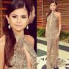 Justin Bieber publicou uma foto da ex-namorada Selena Gomez durante a festa do Oscar. Na legenda, o cantor a chaou de princesa mais elegante do mundo