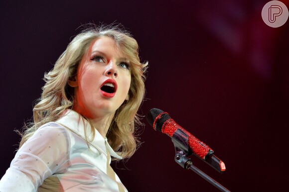 Taylor Swift foi a cantora que mais faturou nos Estados Unidos em 2013