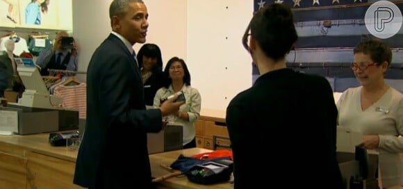 Barack Obama compra roupas para Michele Obama e filhas na Gap, Estados Unidos