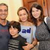 Julia Lemmertz com o marido, Alexandre Borges, e os filhos: Miguel e Luiza