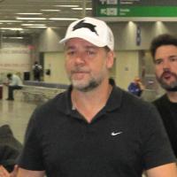 Russell Crowe chega ao Brasil para lançamento do filme 'Noé': 'Lugar fascinante'