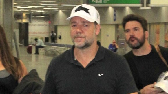 Russell Crowe chega ao Brasil para lançamento do filme 'Noé': 'Lugar fascinante'