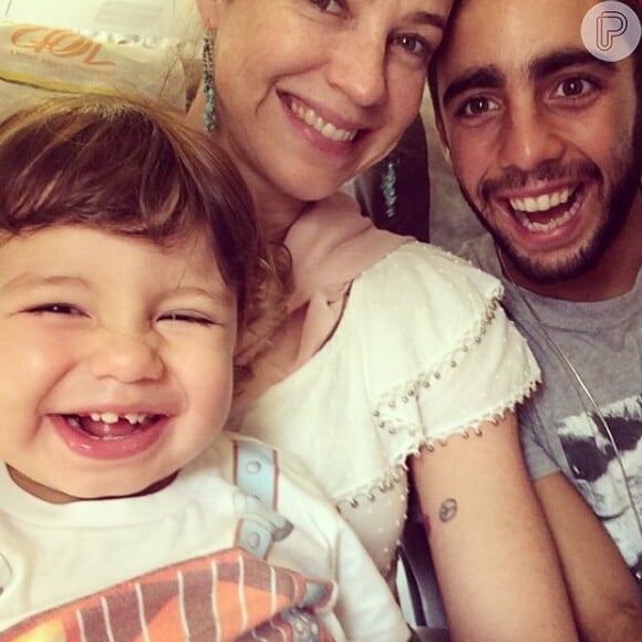 Luana Piovani é casada com o surfista Pedro Scooby. Eles são pais de Dom, de 2 anos