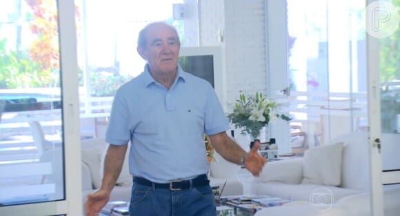 Renato Aragão recebe a equipe do 'Fantástico' em sua casa