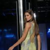 Izabel Goulart desfila com transparência no último dia do evento de moda Minas Trend, em 8 de abril de 2014