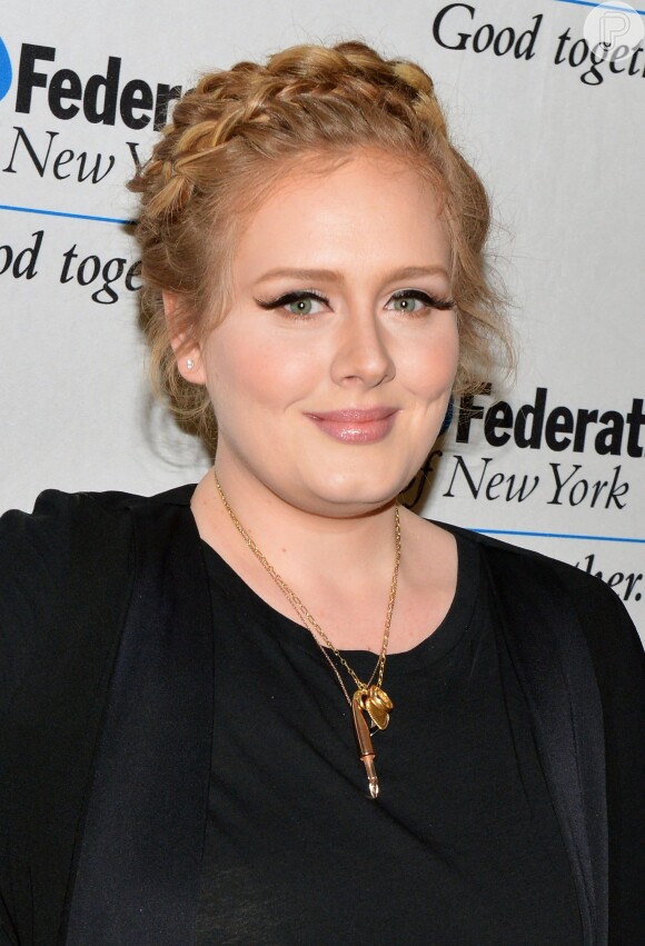 Adele está afastada dos palcos há tres anos