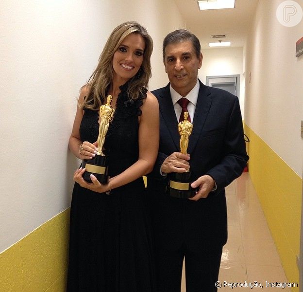 Carlos Nascimento Em Tratamento De Cancer Emociona Publico No Trofeu Imprensa Purepeople