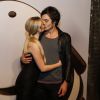 Isabelle Drummond troca beijos com o namorado, Tiago Iorc, em festa da novela 'G3R4ÇÃO BR4S1L'