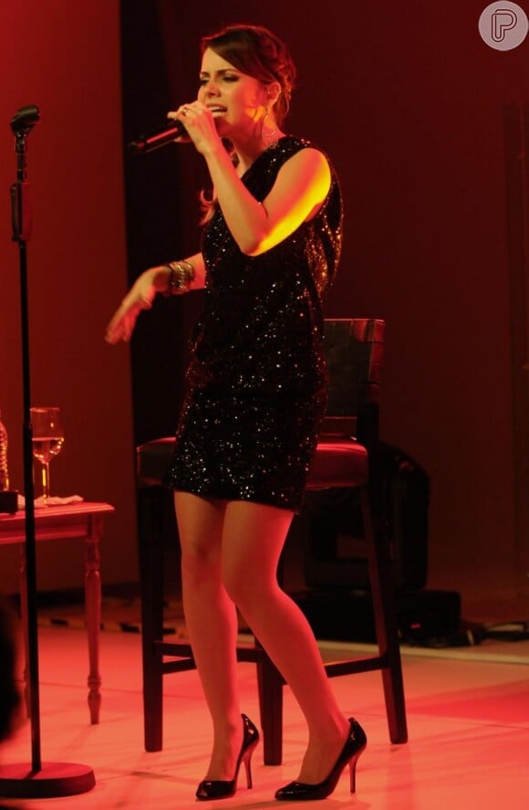 Sandy canta em abril de 2012