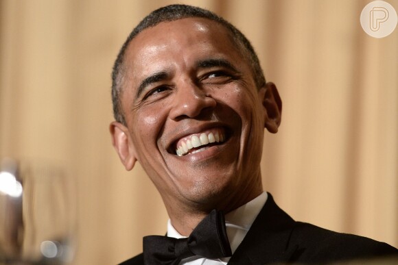 Barack Obama sorri no White House Correspondents’ Association Dinner, o tradicional jantar na Casa Branca 