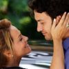 Shirley (Vivianne Pasmanter) consegue beijar Laerte (Gabriel Braga Nunes) mais uma vez, na novela 'Em Família'
