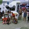 Participantes fazem votação aberta no primeiro paredão surpresa do "Big Brother Brasil 13", em 25 de janeiro de 2013