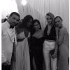 Riccardo Tisci, Naomi Campbell ao lado de Kim Kardashian, Cara Delevingne e Kate Bosworth