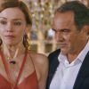 Helena (Julia Lemmertz) e Virgílio (Humberto martins) vão ao apartamento de Juliana (Vanessa Gerbelli) pedir desculpas a Jairo (Marcello Melo Jr.) na novela 'Em Família'