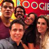 Isis Valverde posa sorridente com o elenco de 'Boogie Oogie' e exibe novo visual no Instagram