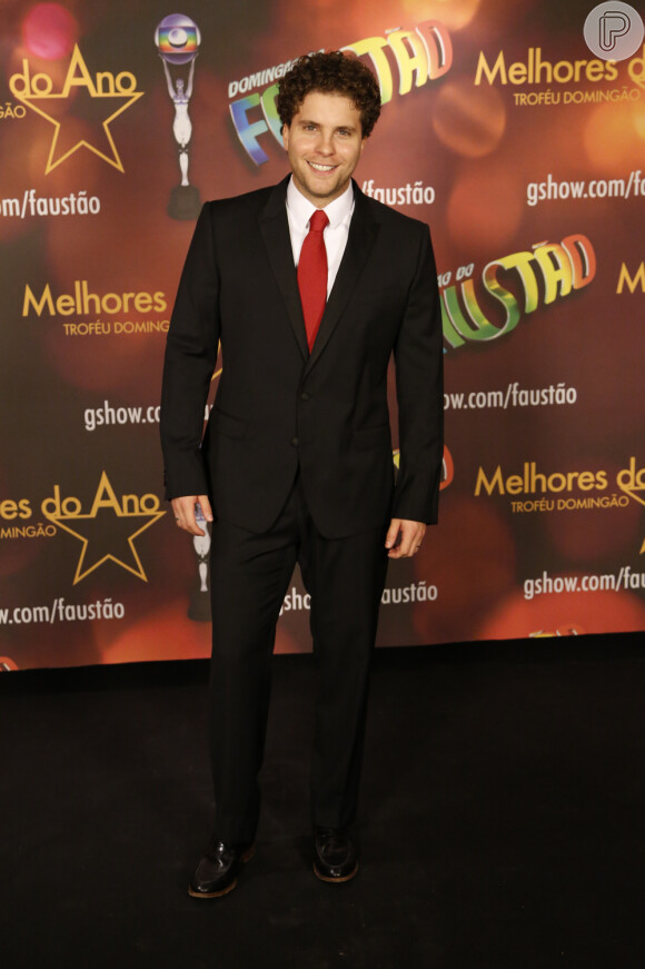 Thiago Fragoso foi premiado no Melhores do Ano por sua atuação em 'Amor à Vida'