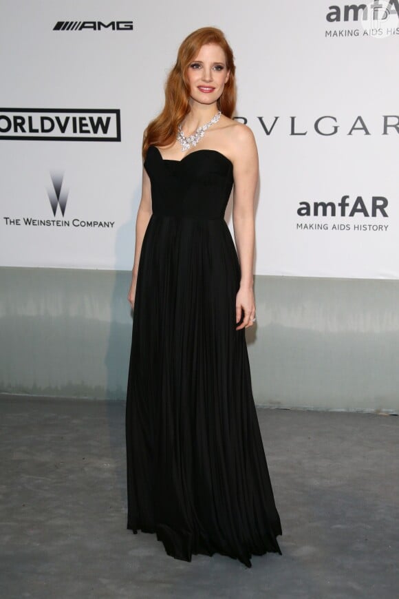 Jessica Chastain veste givenchy no baile da amfAR durante o Festival de Cannes 2014