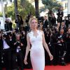 Uma Thurman veste Marchesa na cerimônia de encerramento do Festival de Cannes 2014