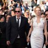 Quentin Tarantin e Uma Thurman participam da cerimônia de encerramento do Festival de Cannes 2014