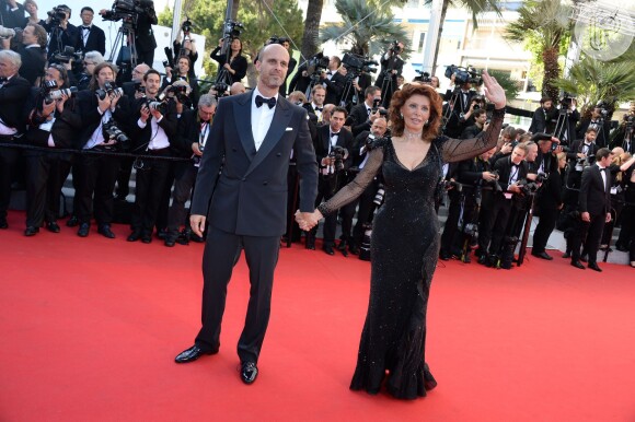 Sophia Loren e Edoardo Ponti participam da cerimônia de encerramento do Festival de Cannes 2014