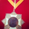 Patrícia Poeta é homenageada no Rio Grande do Sul e exibe medalha em seu perfil no Instagram; jornalista agradeceu a condecoração nas redes sociais