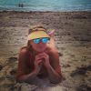 De biquíni e em forma, Susana Vieira aproveita dia de praia na Flórida, Estados Unidos