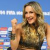 Claudia Leitte está ansiosa para cantar na abertura da Copa do Mundo: 'Torçam por mim também, eu sou uma jogadora'