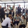 Príncipe Harry visita hospital em Brasília