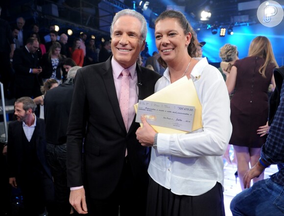 Ana Moser foi escolhida por Roberto Justus como a vencedora de 'Aprendiz Celebridades'