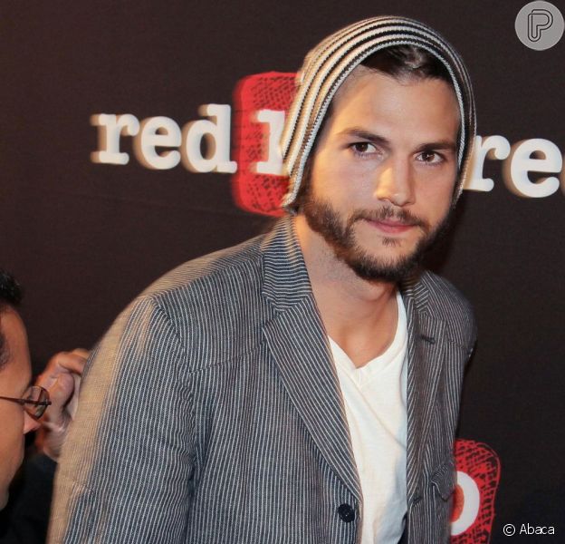 E Big E Big Ashton Kutcher Faz 35 Anos Nesta Quinta 7 Veja Fotos Do Ator Purepeople