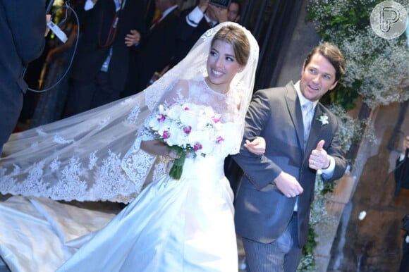 Marcelo Serrado e Roberta Fernandes se casaram em junho de 2012, depois de um ano de namoro