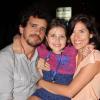 Marcelo e Rafaela tiveram uma filha, Catarina, que está com 8 anos. A foto é do aniversário da menina ao lado da mãe e do atual namorado dela, João Araújo