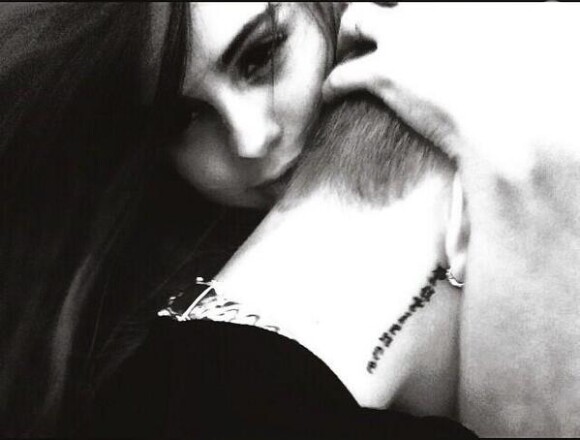 Antes disso, Justin Bieber publicou nas redes sociais uma foto com Selena Gomez e legendou: 'Nosso amor é incondicional'
