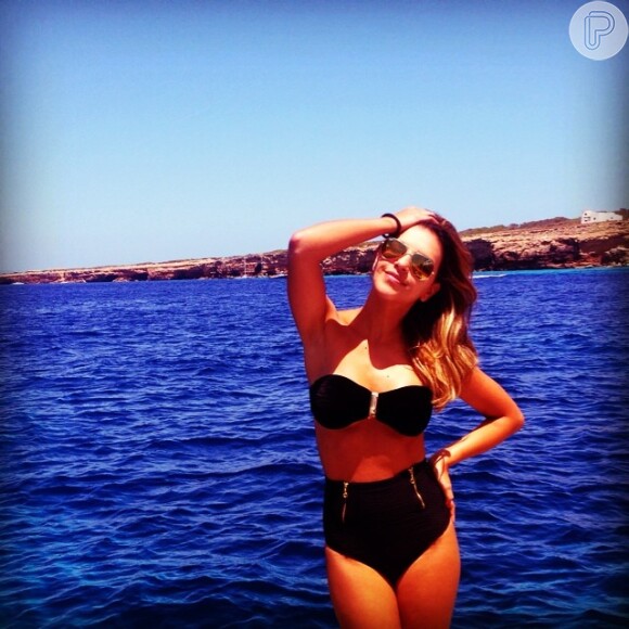 Mariana Rios está curtindo as férias no verão europeu
