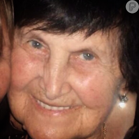 Paloma Bernardi colocou uma foto da avó na rede social e fez uma homenagem