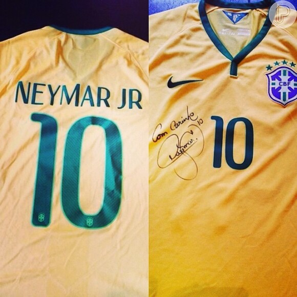 Uma camisa autografada por Neymar está entre os objetos que serão leiloados no bazar de Giovanna Antonelli